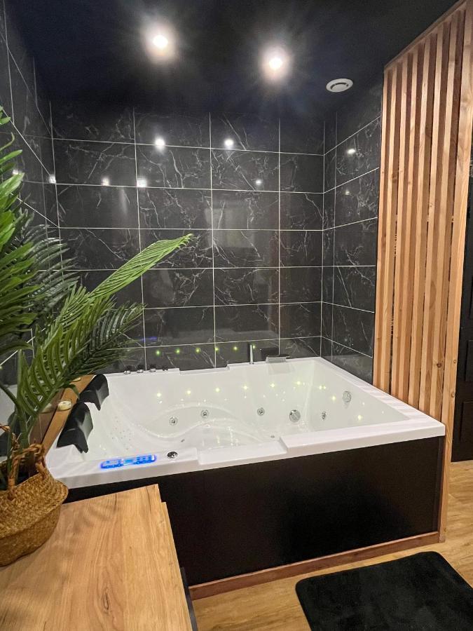 Suite Cocooning & Spa 贝济耶 外观 照片